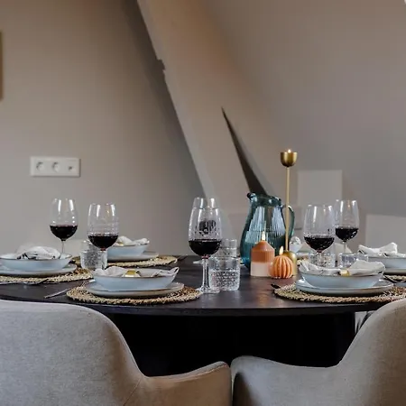 De Parel - In De Winkelstraat * Breda