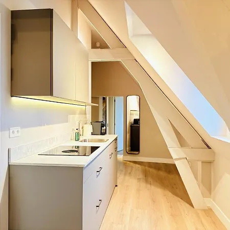 De Parel - In De Winkelstraat * Breda