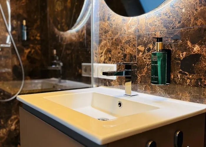 De Parel - In De Winkelstraat *