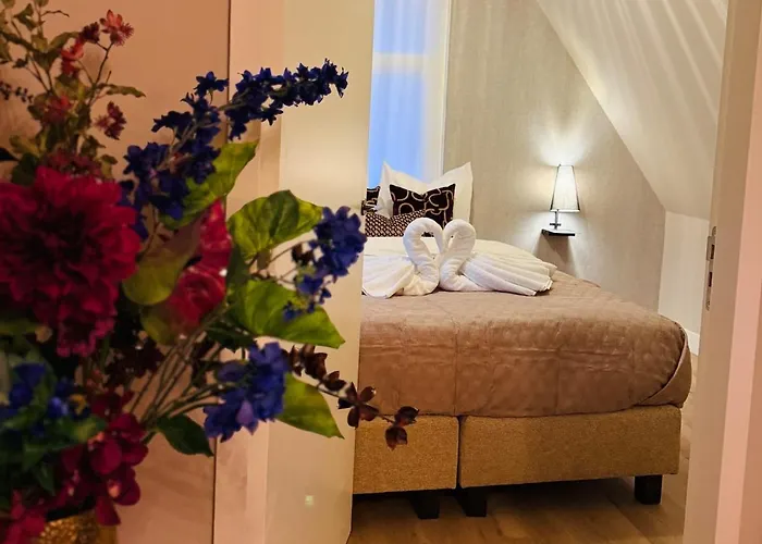 De Parel - In De Winkelstraat