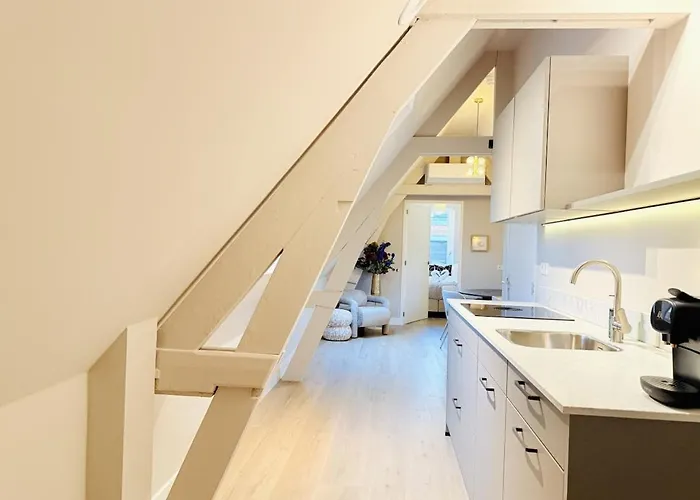 De Parel - In De Winkelstraat * Breda